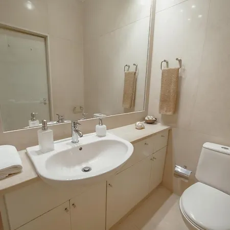 Grand Botanic Garden By Vacationy * Oporto